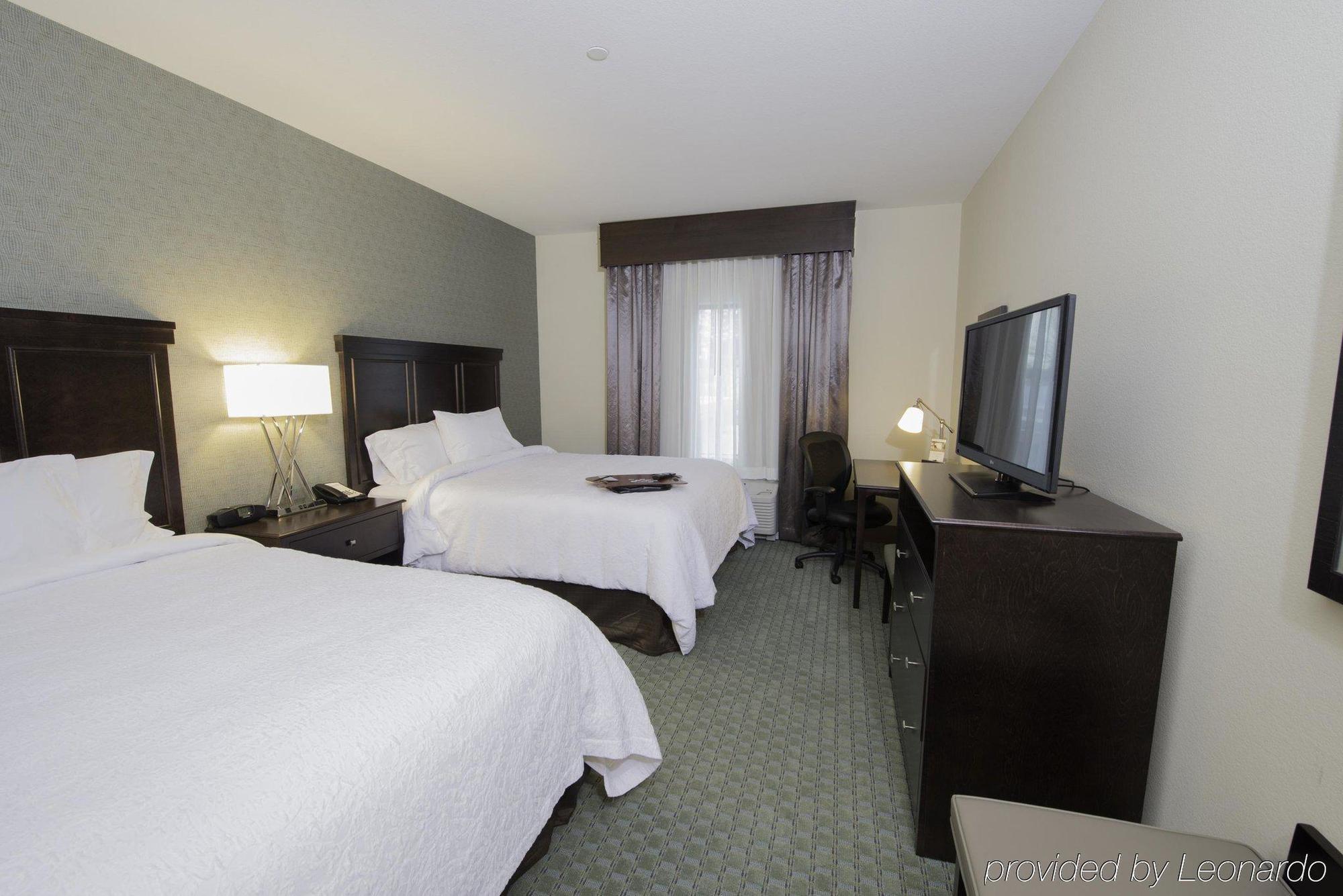 Hotel Hampton & Northwest 3*